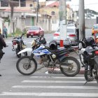 La Policía llegó al lugar donde fue baleada la víctima.