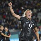 La selección de Nueva Zelanda debutó con triunfo ante Noruega, en el Mundial femenino de la FIFA.
