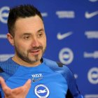 El DT del Brighton opinó sobre el futuro de Moisés Caicedo.