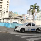 El sitio fue acordonado por agentes policiales para recabar indicios.