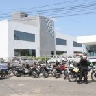 Según la víctima, el delito se cometió en una unidad policial.