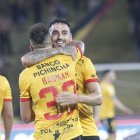Francisco David Fydriszewski y Bauman festejando el primer gol del Polaco.
