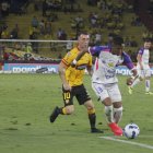 Ante Gualaceo, los amarillos perdieron la pelota cuando estaban en ventaja.