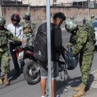 Los operativos por el estado de excepción iniciaron en algunas ciudades del país.