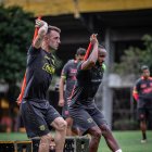 Damián Díaz volverá a la titularidad en Barcelona.