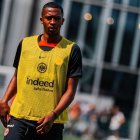 William Pacho disputará su primera temporada en el balompié de Alemania.