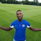 Moisés Caicedo es jugador del Chelsea.