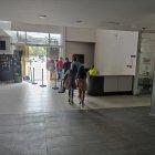 Los afectados denunciaron el asalto que ocurrió en el barrio Vicentina, de Ambato.