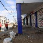 Hasta las 09:00 de este jueves, el local en el que se produjo el hecho violento estaba cerrado. Hay temor en quienes laboran en los alrededores.