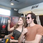 Mar Rendón acudió acompañada de su novio, el músico conocido como Oskar Van Der Moon a su lanzamiento de una nueva canción.