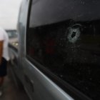 Los delincuentes dispararon contra el conductor.