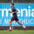 Piero Hincapié se recupera de una lesión en su pie derecho.