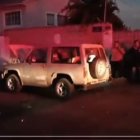 El artefacto habría detonado en este vehículo.