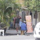 Este sábado 2 de septiembre limpiaban el portal de la vivienda en donde ocurrió el hecho.