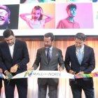 El alcalde de Guayaquil, Aquiles Álvarez, corta la cinta y da inicio oficial al nuevo centro comercial ubicado en la avenida Francisco de Orellana