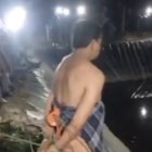 El sospechoso es acusado de masturbarse frente a mujeres y niñas.