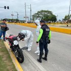 La motocicleta en la cual se trasladaba el ahora occiso.