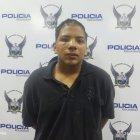 Kevin José Aguilar Laurido tiene 18 años y era golpeado por un grupo de personas cuando la Policía Nacional intervino en su defensa.