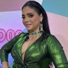 Paola Farías es actriz,  cantante y  presentadora de televisión, con más de 30 años de carrera artística.