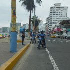 Los agentes municipales patrullan el malecón, pero ellos no cuentan con armas.
