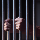 Las autoridades trabajan por atrapar terroristas.