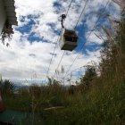 El cuerpo fue hallado en Cruz Loma, zona  a la que llega el Teleférico de Quito. (Imagen referencial)