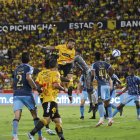 PARTIDO BARCELONA-NACIONAL, EN EL ESTADIO MNMENTAL, 05 DE NOVIEMBRE   DEL 2023- AMELIA ANDRADE Guayaquil-Ecuador Agencia (Ag-ecpreso)