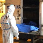 El cadáver fue localizado por un transeúnte.