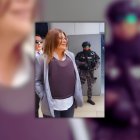 Verónica Saráuz, esposa de Fernando Villavicencio, lamentó la suspensión de la diligencia.