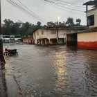 Se registran calles anegadas en varios sectores de Esmeraldas.