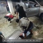 El brutal asalto quedó registrado en cámaras de seguridad