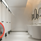 Captura de pantalla de la actividad sexual en un baño público.