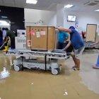 Cuando el agua empezó a entrar a la casa de salud, todo fue un ‘corre corre’.