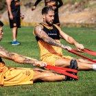 Braian Oyola y Francisco Fydriszewski en el último entrenamiento de Barcelona.