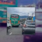 Ciudadanos captaron en vídeo la acción del conductor de un bus en Cumbayá.