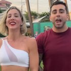 Adriana Bowen ya no oculta su relación con Lue Mansilla.