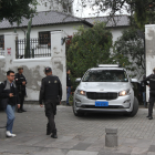 El ingreso al edificio diplomático se mantiene resguardado.