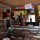 Negocios como carnicerías fueron los más afectados. Los productos se compraron y se vendieron menos.