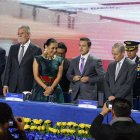 Daniel Noboa y autoridades electorales de Ecuador, este 21 de abril.