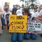 La familia de Diego Alcívar Ordóñez ha realizado varias marchas en Esmeraldas exigiendo justicia y que se intensifique su búsqueda.