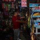 Patricio Caiza ha dejado de comprar ciertos productos para que no se pudran.