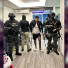 Azhael Roldán, hijo de Junior Alexander Roldán Paredes, alias JR, fue detenido en una urbanización de La Aurora, en Daule, el 30 de abril de 2024.