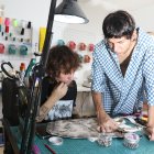 Los emprendedores montaron su taller en su domicilio.