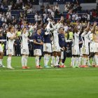 Con el triunfo ante Cádiz y la caída de Barcelona ante Girona, Real Madrid aseguró el título de la liga de España.