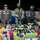 En la acción militar se pudo decomisar armamento y animales.