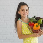 El consumo oportuno de alimentos complementarios ricos en hierro puede ayudar a prevenir la deficiencia de hierro.