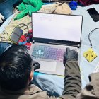 Los agentes revisaron los equipos en los que se habría procesado dicho material.