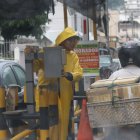 Hubo que usar encapuchados por la llovizna en el Día del Padre.