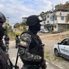 Elementos de la Policía acudieron a la escena del crimen de alias Chorry.