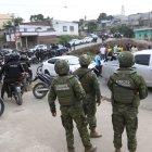 Varios policías fueron atacados en esta zona de Guayaquil.